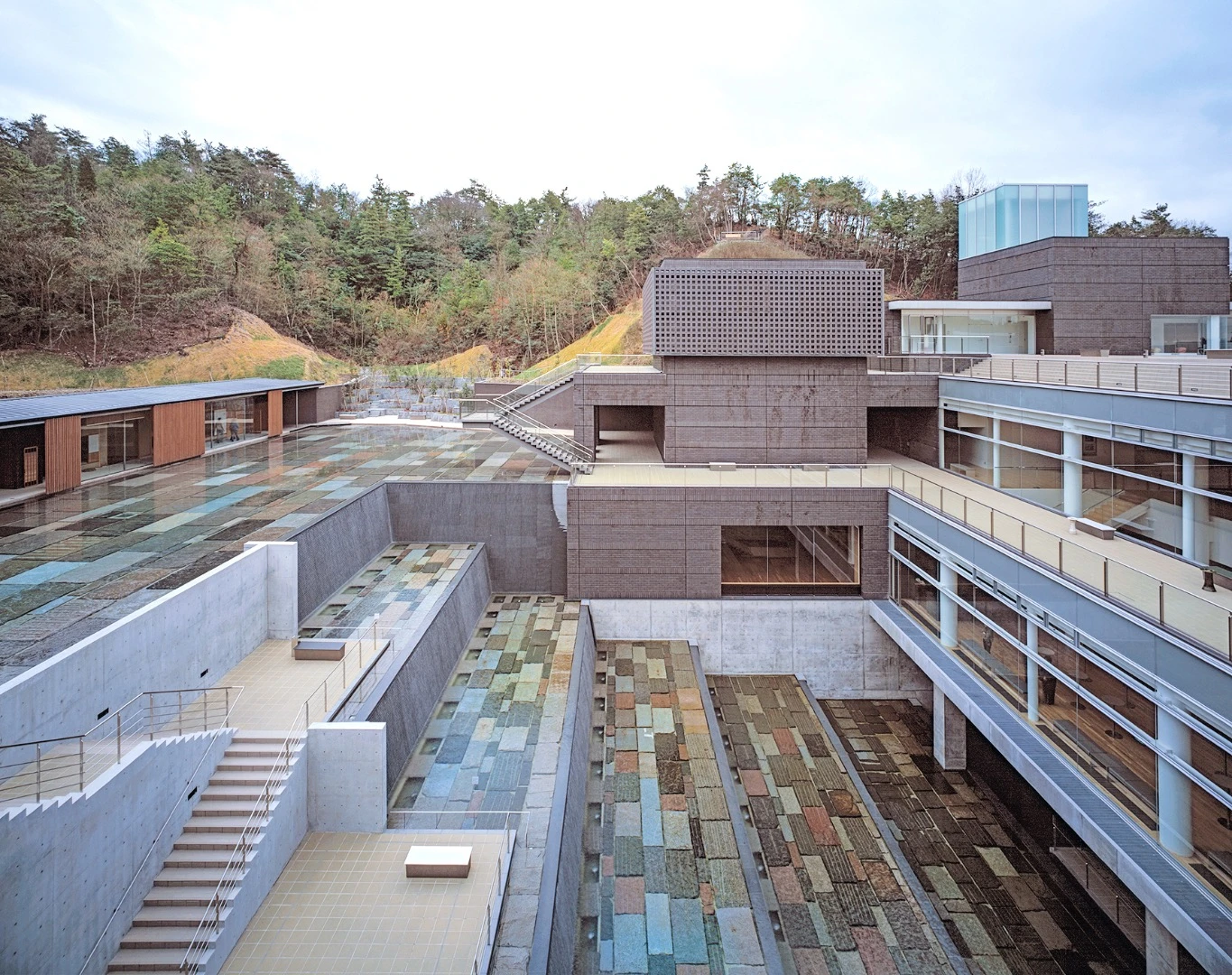 Ceramic Park Mino, located in Japan, opened in 2002