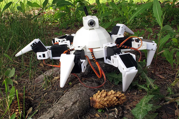 The Revolution Six is a large robot with six two-jointed legs