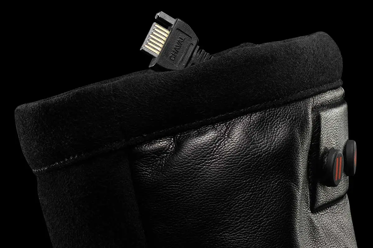 The Chaval Response XRTs have a cell phone-like charger