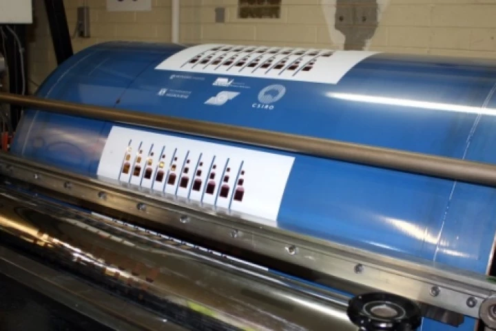 Printable plastic solar cells