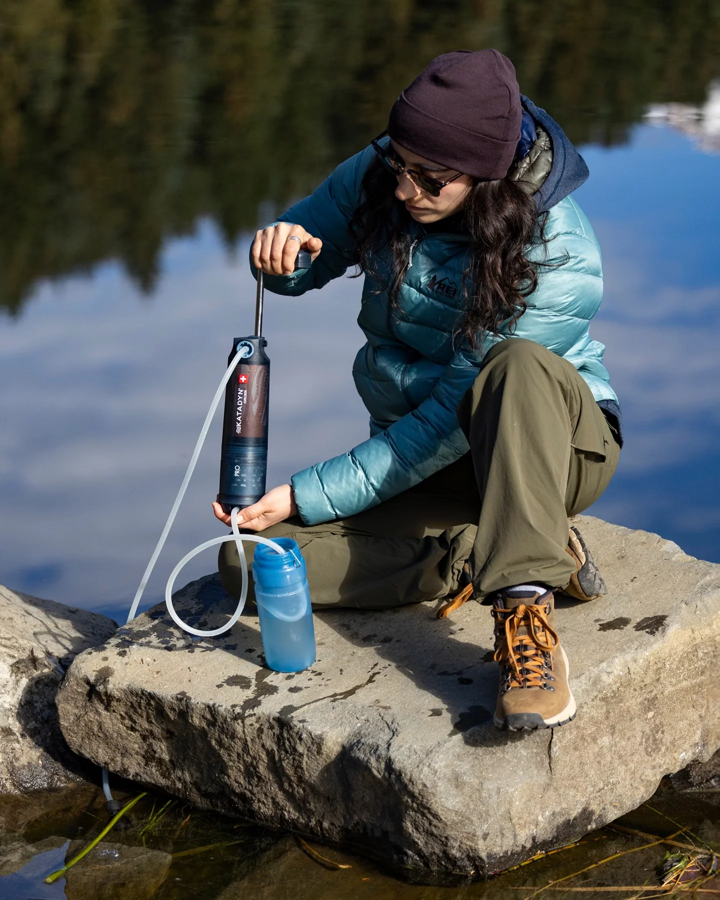 The heart of the Explorer system is a tough heavy-duty steel pump operated by a pull-up manual piston, no batteries required