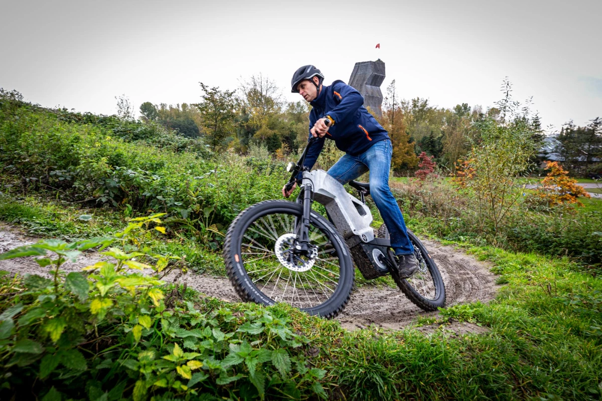 The Trefecta RDR's military DNA shows through in its monster aluminum frame