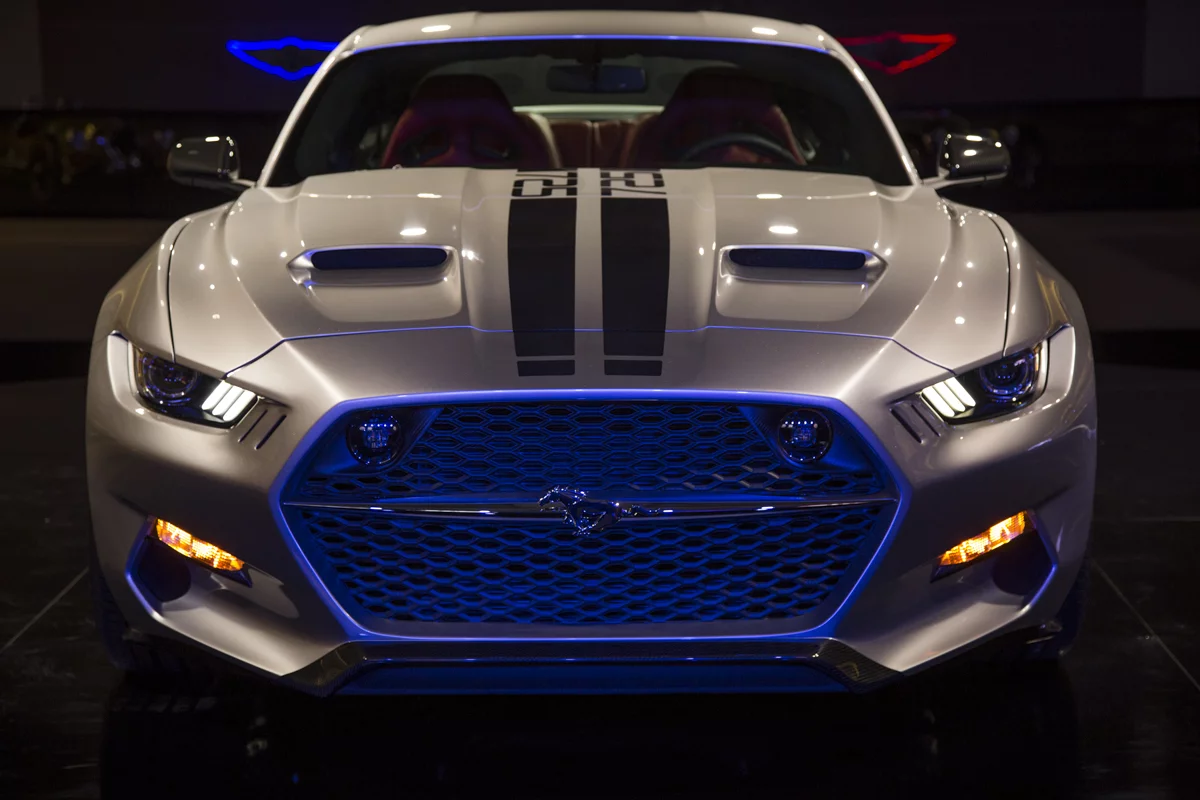 An aluminum bar runs straight across then Rocket's bonnet
