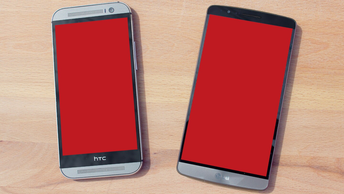 The G3 has a 21 percent more screen real estate than the HTC handset (Photo: Chris Wood/Gizmag.com)