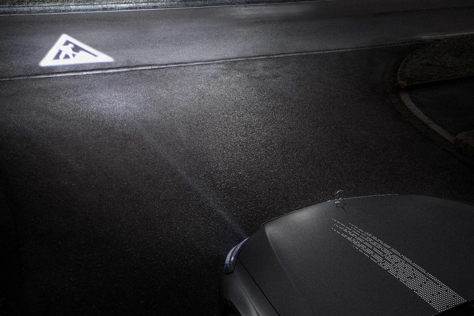 The new system is dubbed Digital Light and features two million pixels that adapt the brightness