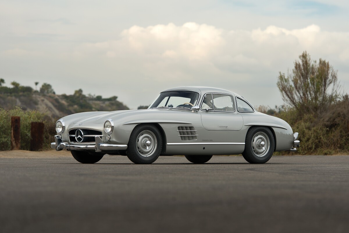 This 1955 Mercedes-Benz 300 SL Gullwing was sold by RM Auctions for US$1,485,000. Photos: Robin Adams ©2015