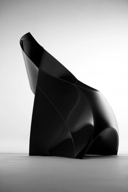 The Flux foldable chair in black
