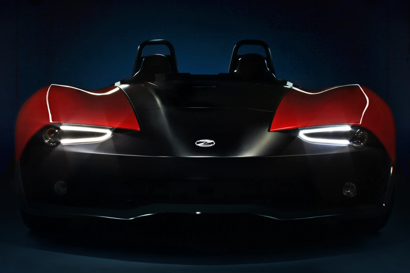 Zenos E10 grille