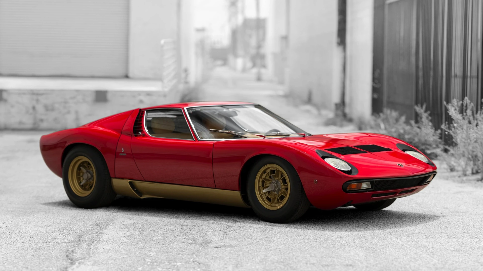 This 1971 Lamborghini Miura P400 SV is estimated to sell for between $2,200,000 and $2,600,000