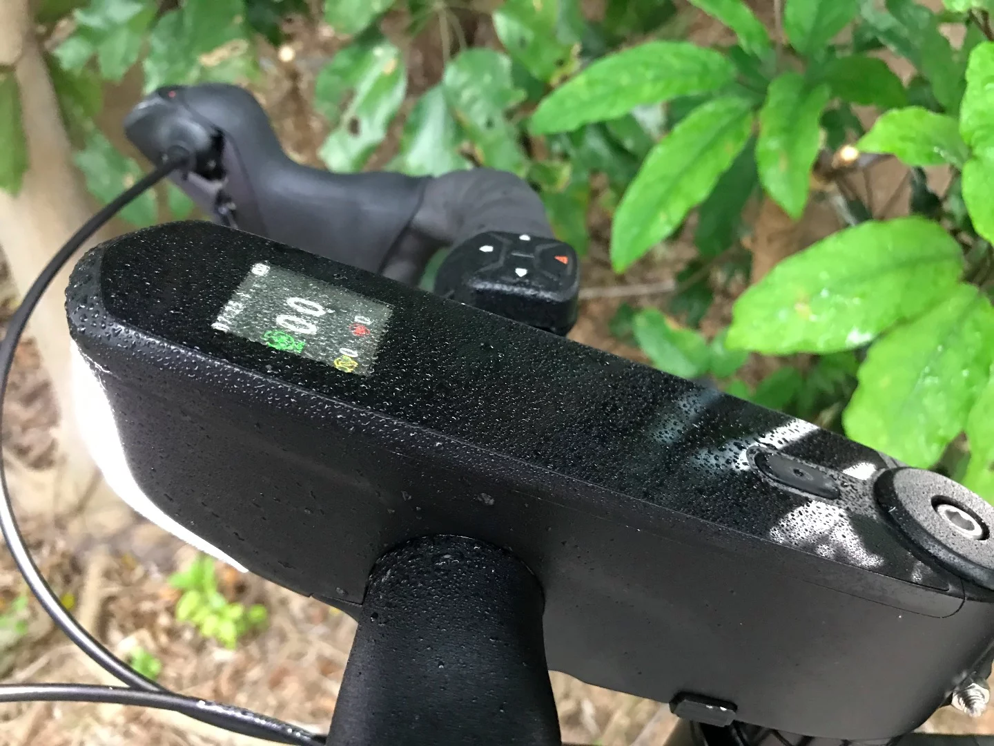 The Speednite's removable and rechargeable lithium-ion battery has a reported run time of about two hours at full headlight output