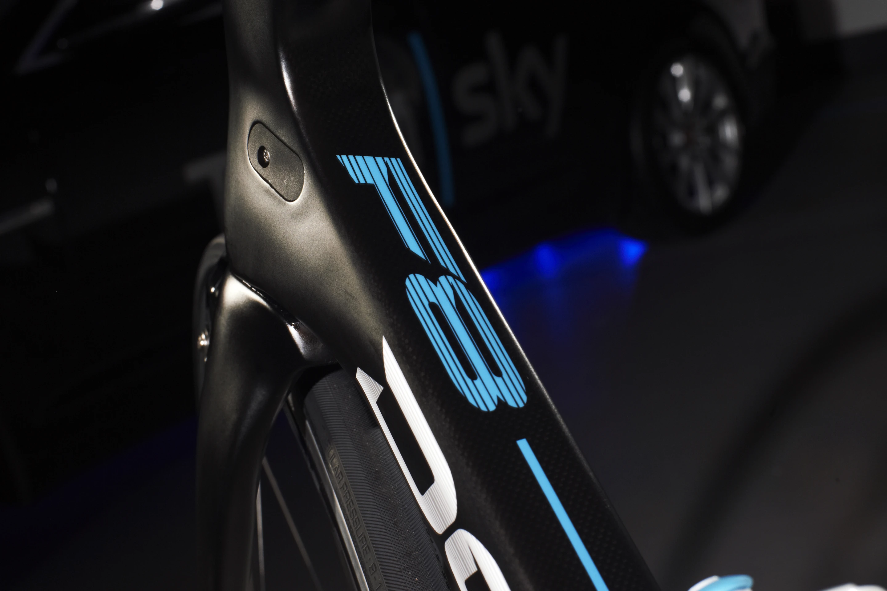 ... that smooths the air flow around the down tube