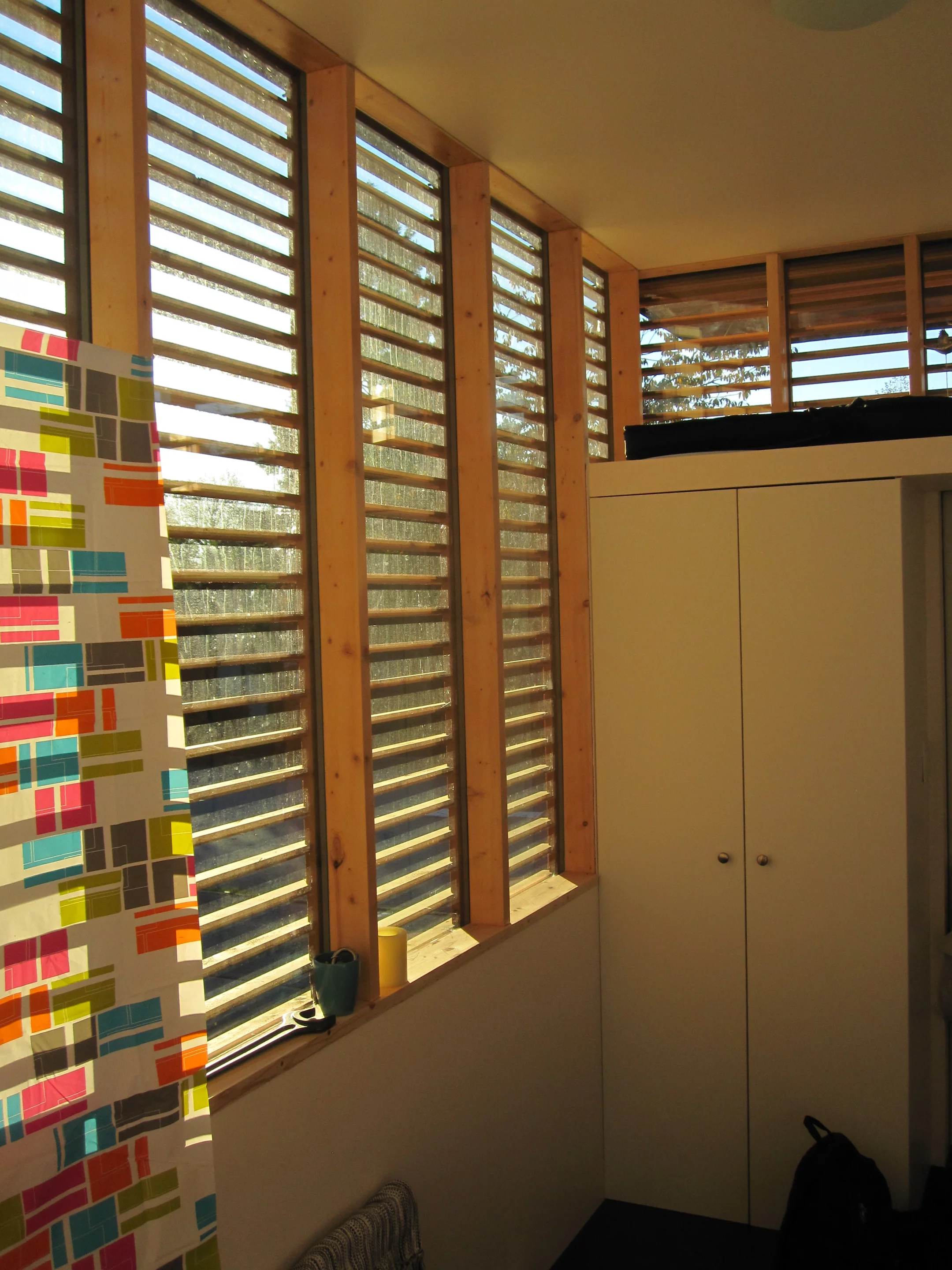 Cupboards offer more storage space (Photo: Isabella Mori)