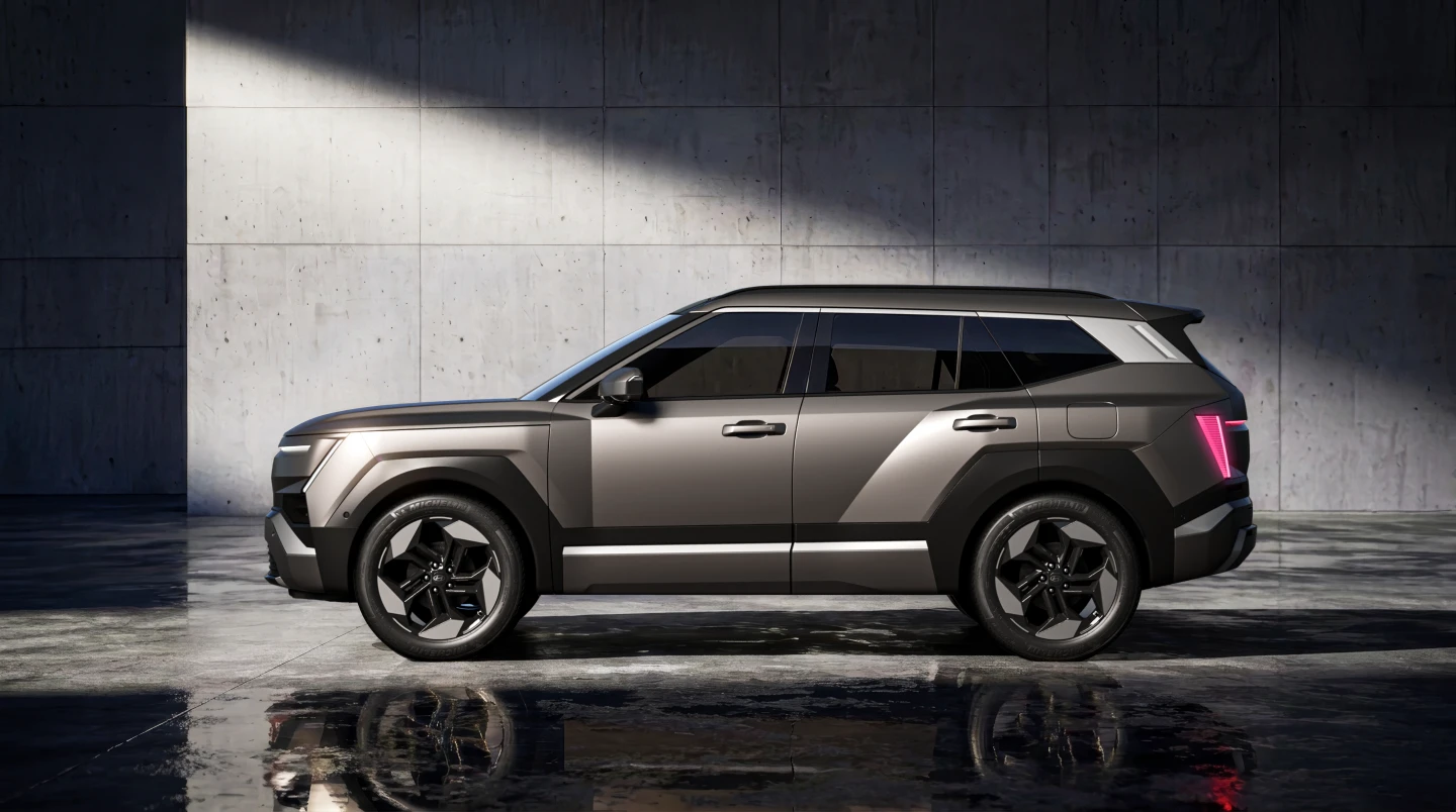 The redesigned Tucson grows in every dimension, promising a roomier cabin