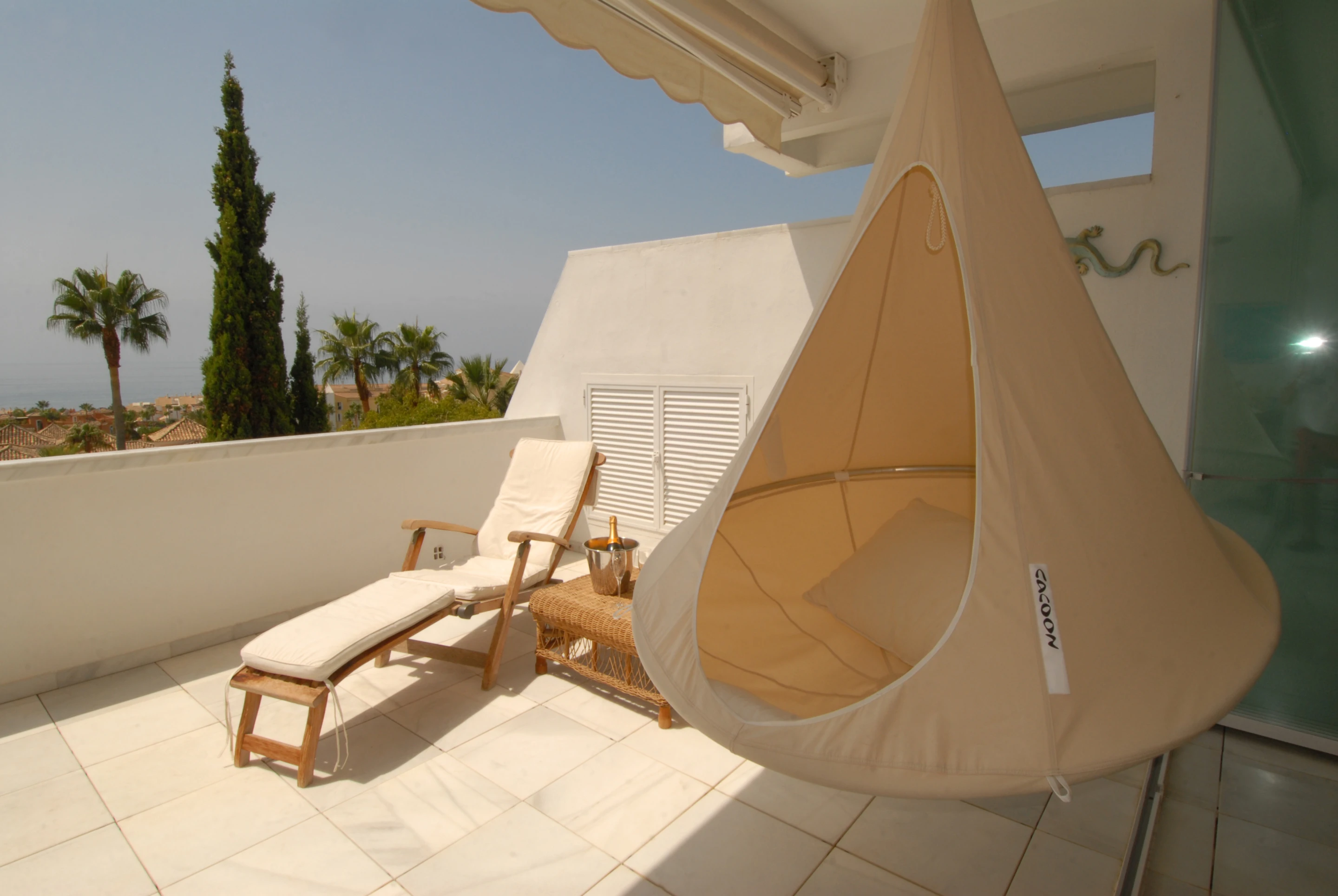 Cacoon is small and light enough to transport that it could be taken on vacation