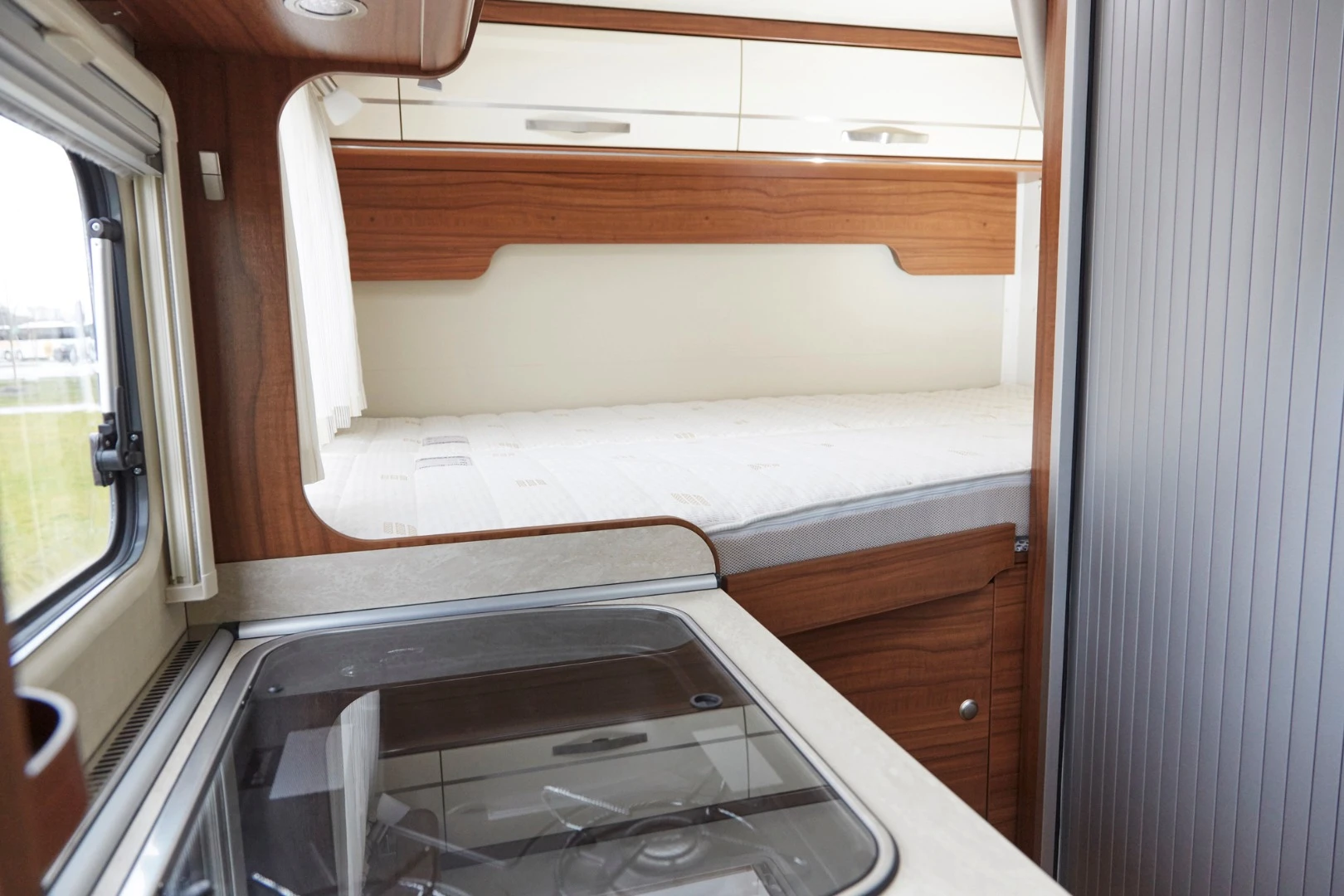 The Van S 500 comes with a single double bed while the Van S 520 has two single beds