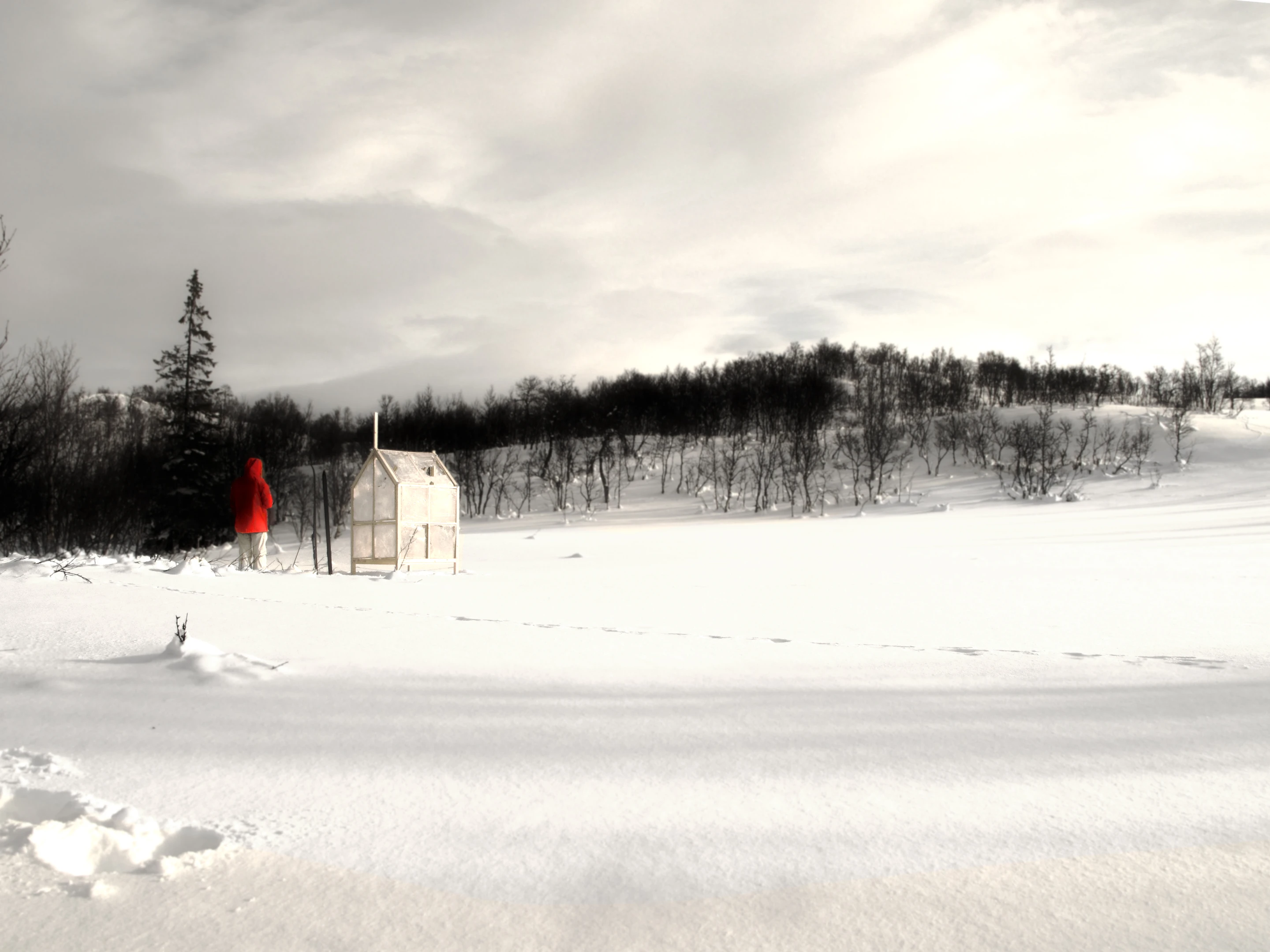 Simply called Unavailability, this achingly simple piece of design is a one-man wooden-framed fold-up fishing hut with chicken wire-mesh walls that can be packed with ice by the user to keep out the wind while letting in light