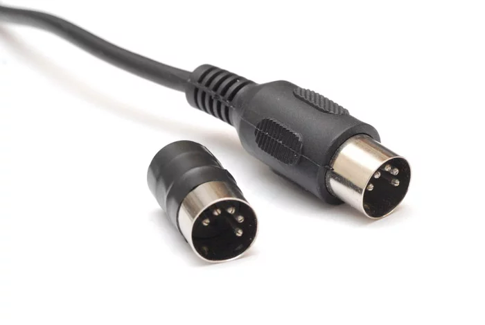 The original synth-in-a-MIDI-plug from 2015 was smaller than a standard 5-pin MIDI plug end