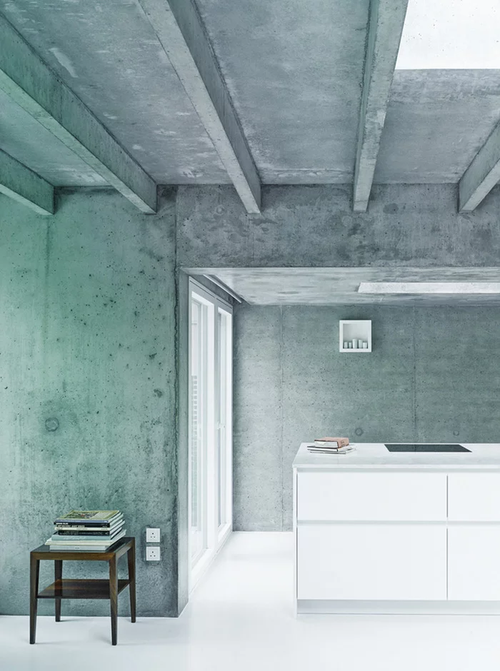 The home measures 135 sq m (1,453 sq ft) (Photo: Hélène Binet)