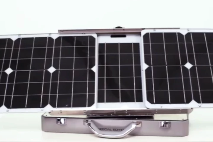 The SunSocket uses mono-crystalline solar panels