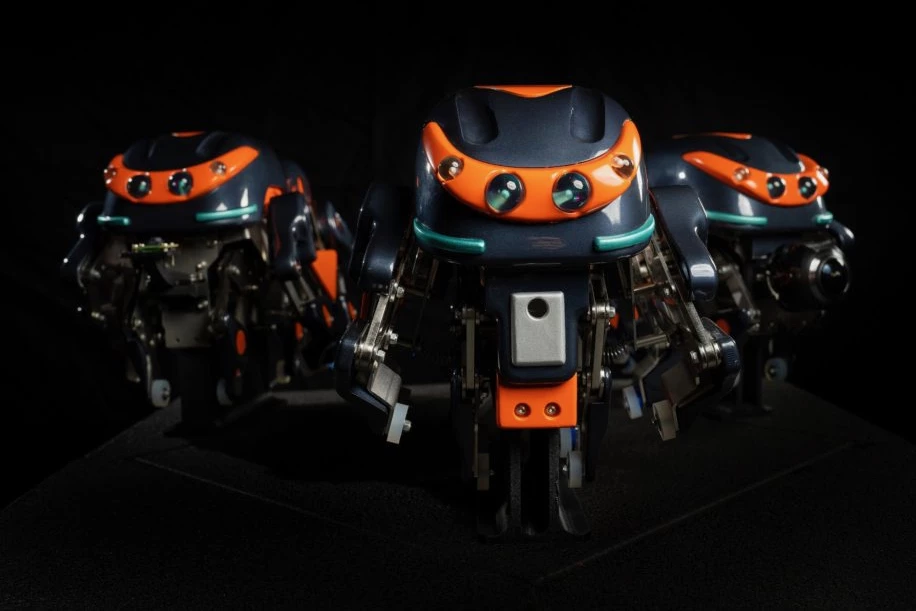 The SPD1 robot could be used on its own, or in tethered groups of three