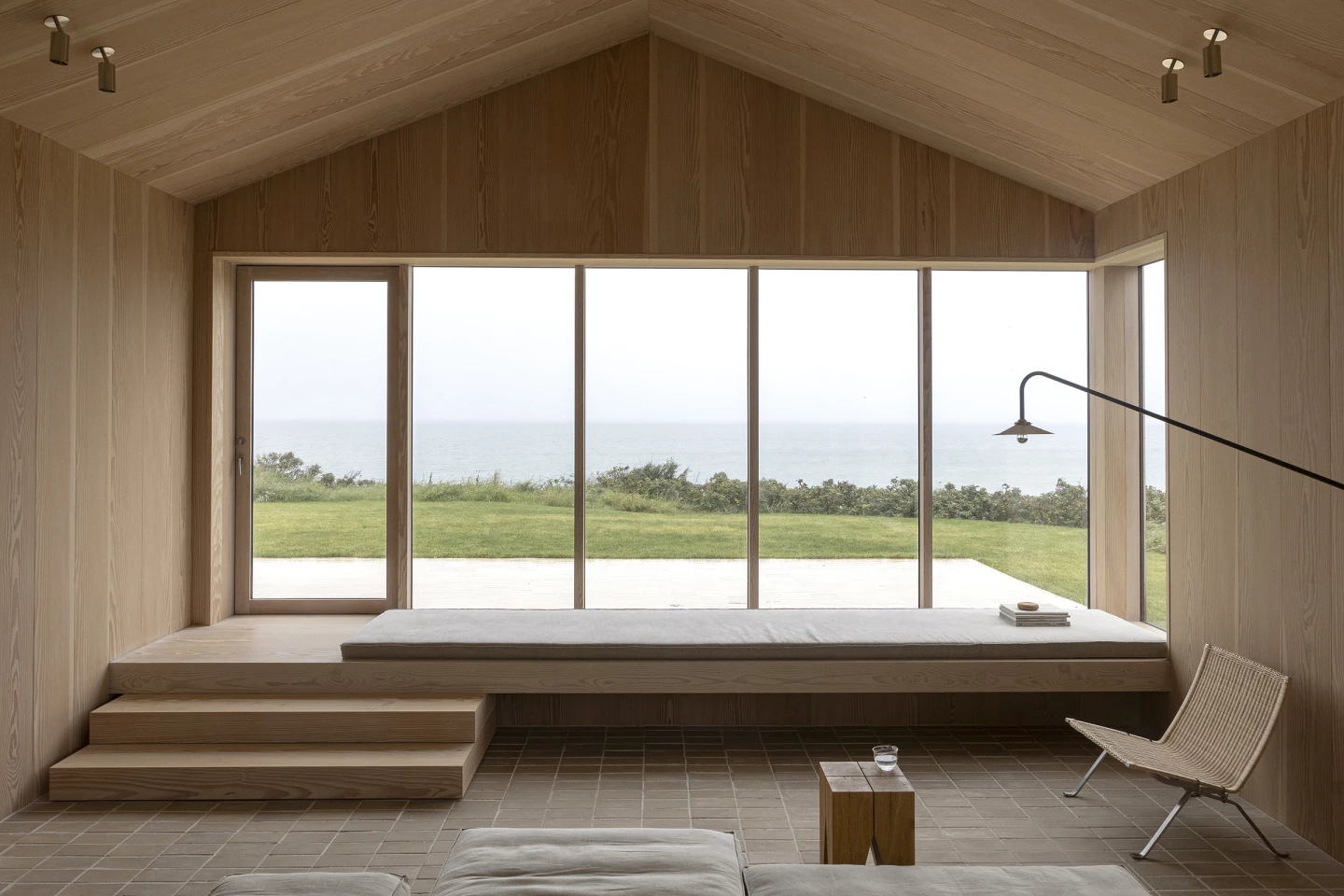 Framed views of the natural landscape blur the boundaries between indoors and outdoors