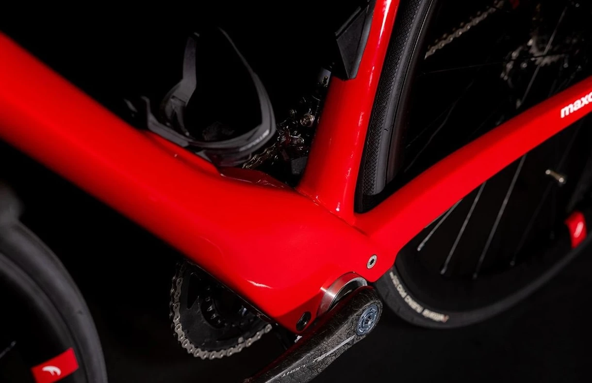 The original Maxon Air mid-motor hiding away in the bottom bracket