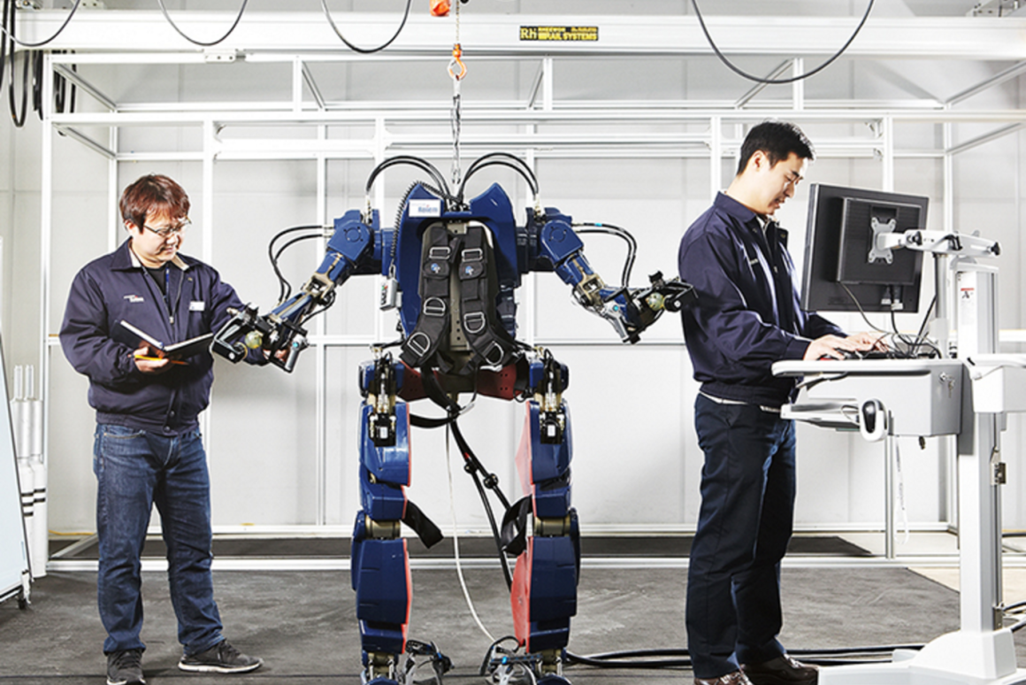 Hyundai beefs up robotic exoskeleton