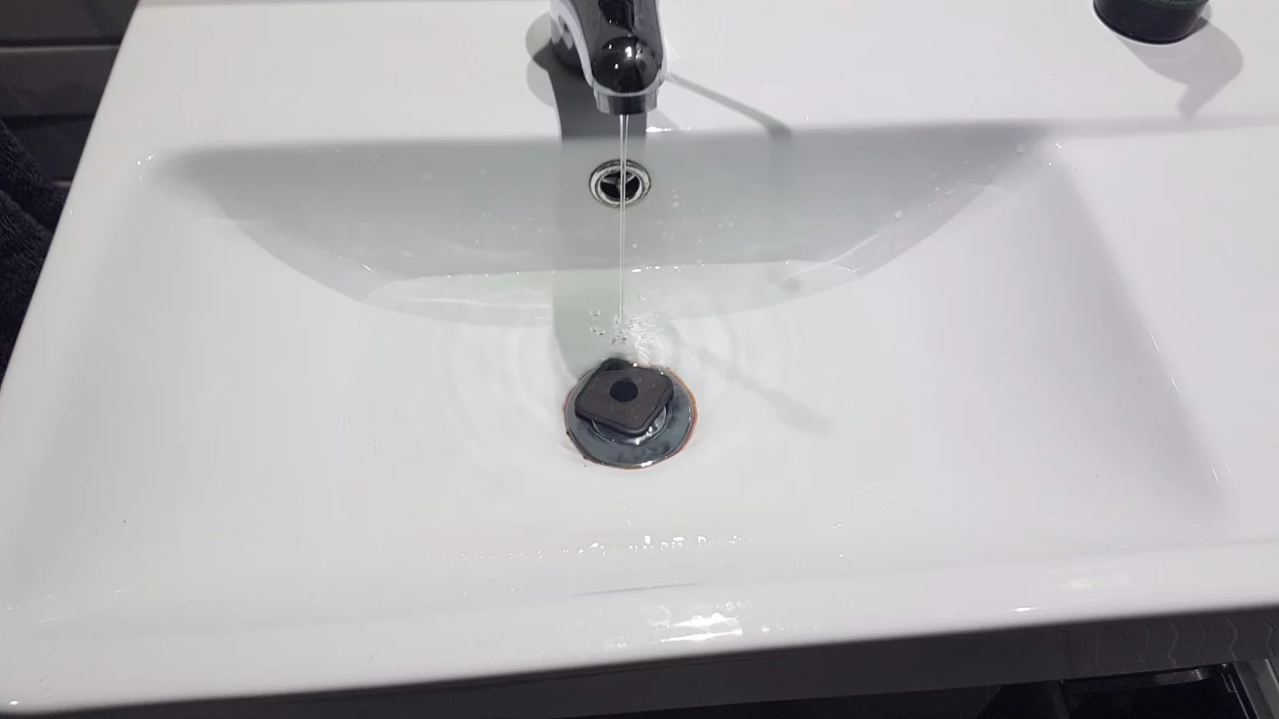 With a waterproof rating of IP68, the Tile Sport can withstand being submerged in 1.5 m (5 ft) of water for up to an hour