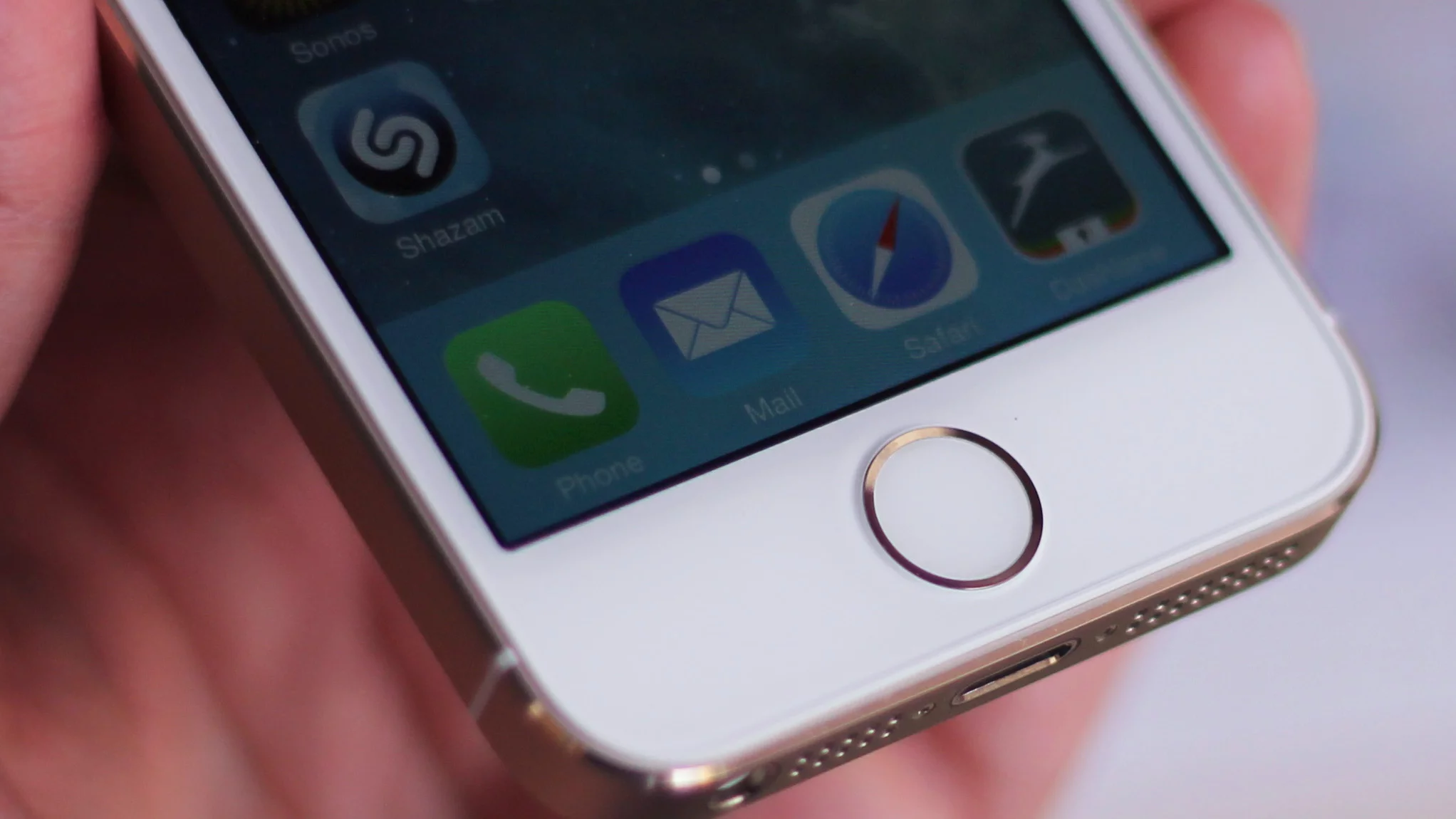 The most obvious physical difference between the iPhone 5s and the iPhone 5 is the new home button, which houses that Touch ID sensor