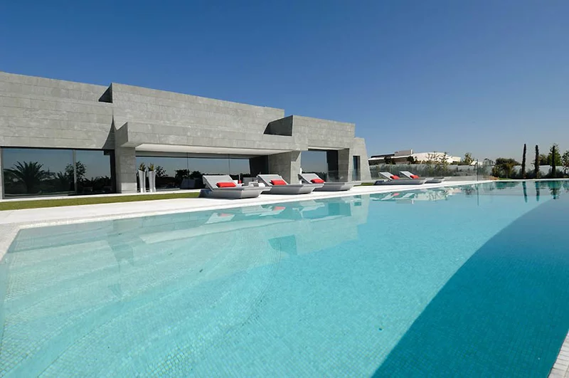"1001 Nights" private dwelling by architects A-Cero - rear garden area