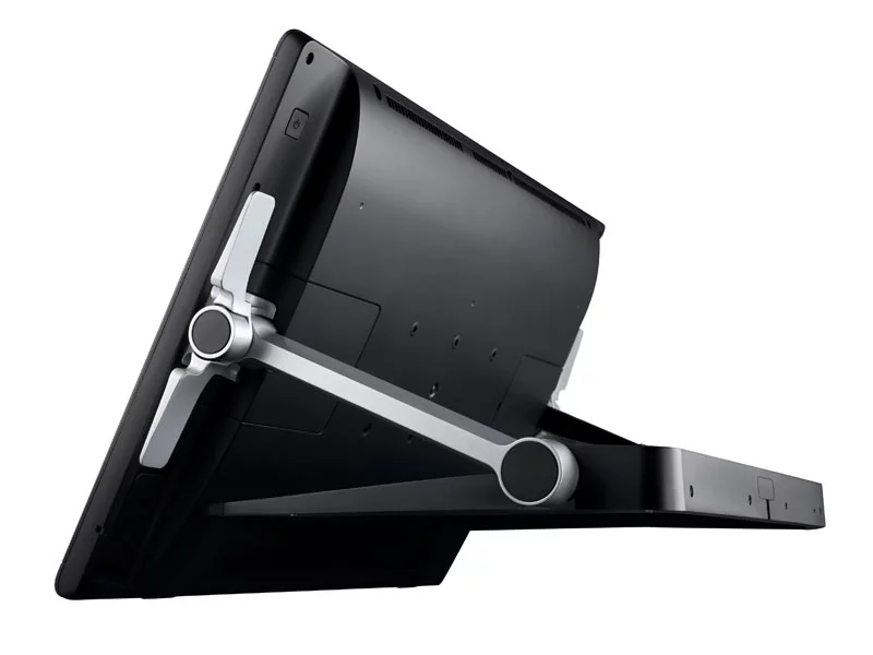 The counter-weighted stand of the Wacom Cintiq 24HD means it can be adjusted to bring the display surface over the edge of the desk