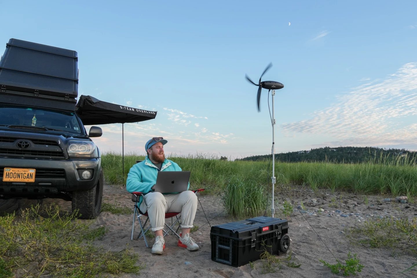 A 28-mph wind is reckoned enough to top up a laptop's battery in under 2 hours
