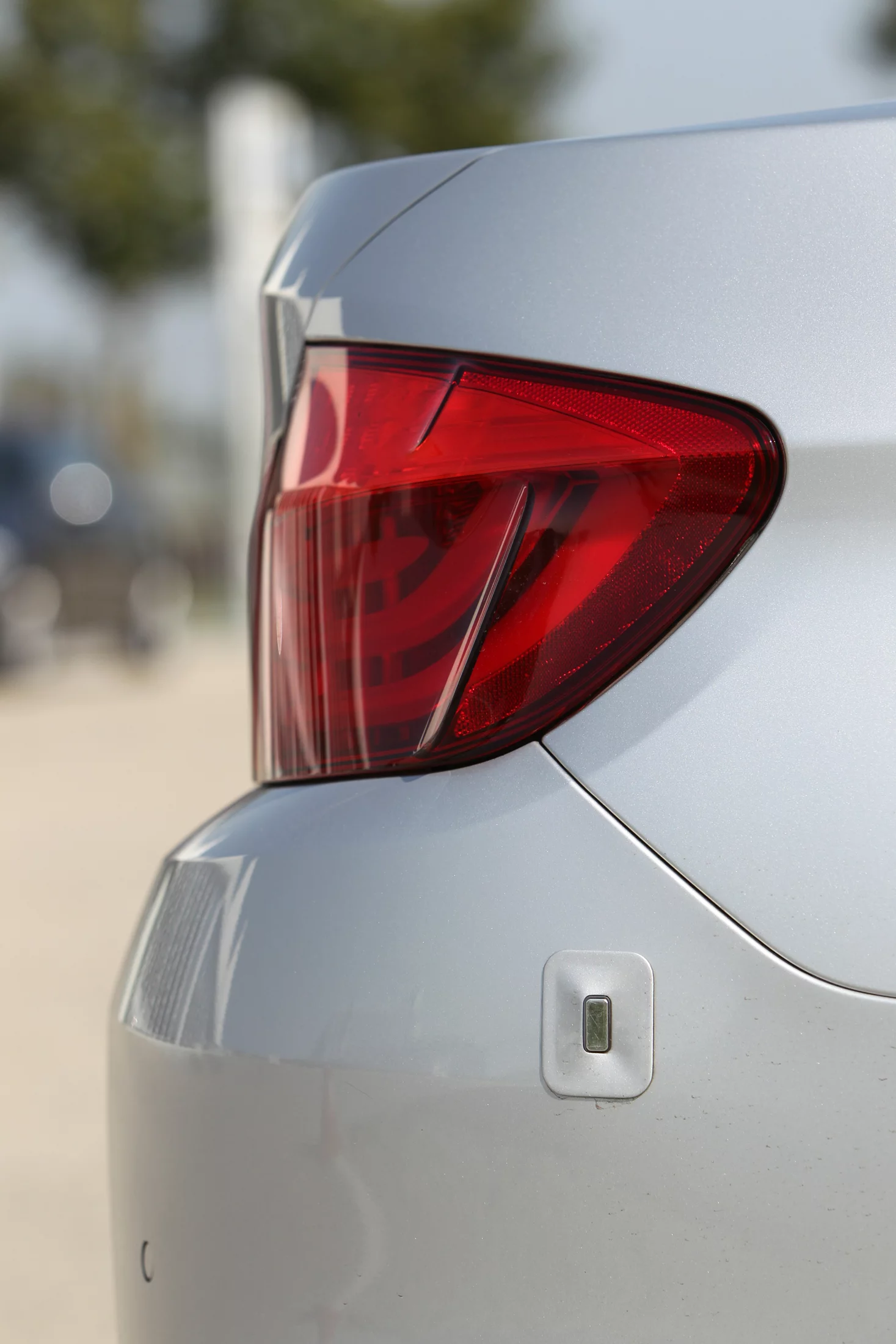 An ultrasonic sensor from a BMW test vehicle