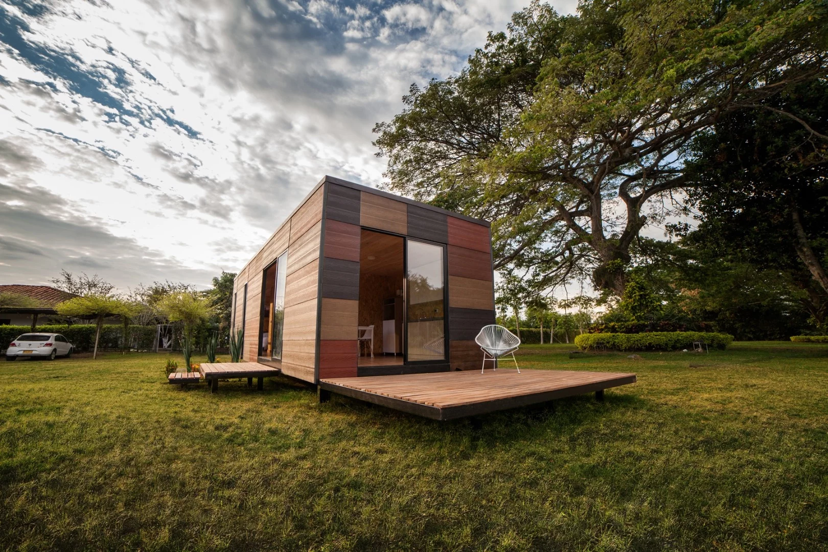 The VIMOB shelter is designed to be practical, flexible, attractive and modern