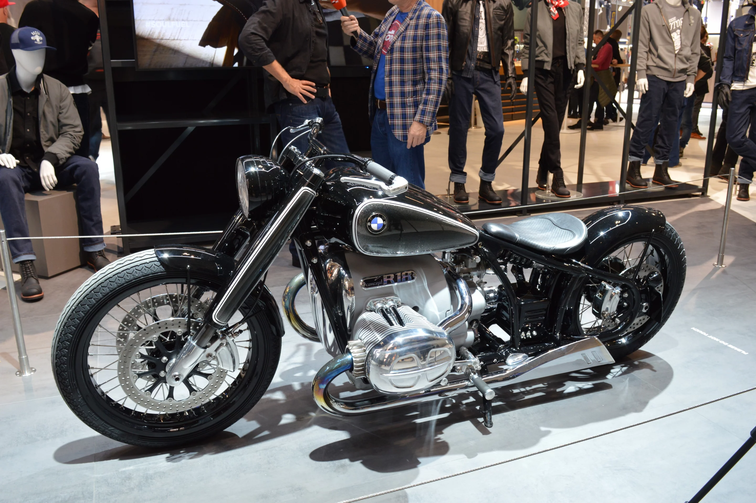 The BMW R18 sports the company's biggest boxer engine thus far at 1,800cc and pre-orders are gradually opening in select countries, but no detailed specs are available yet