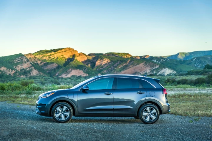 As a plug-in hybrid-electric vehicle (PHEV), the 2018 Kia Niro Plug-in offers phenomenal efficiency for its size and capability