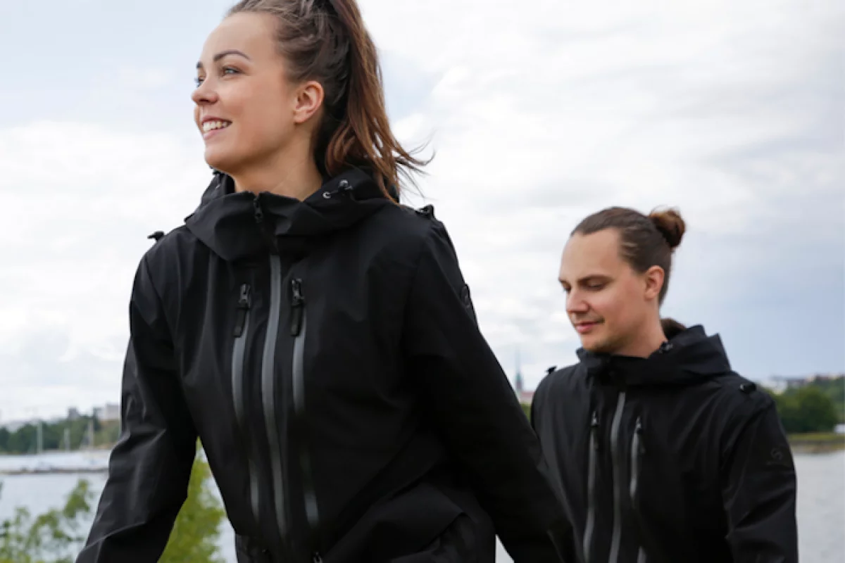Europe's best designers created the HYBRID JACKET for active people