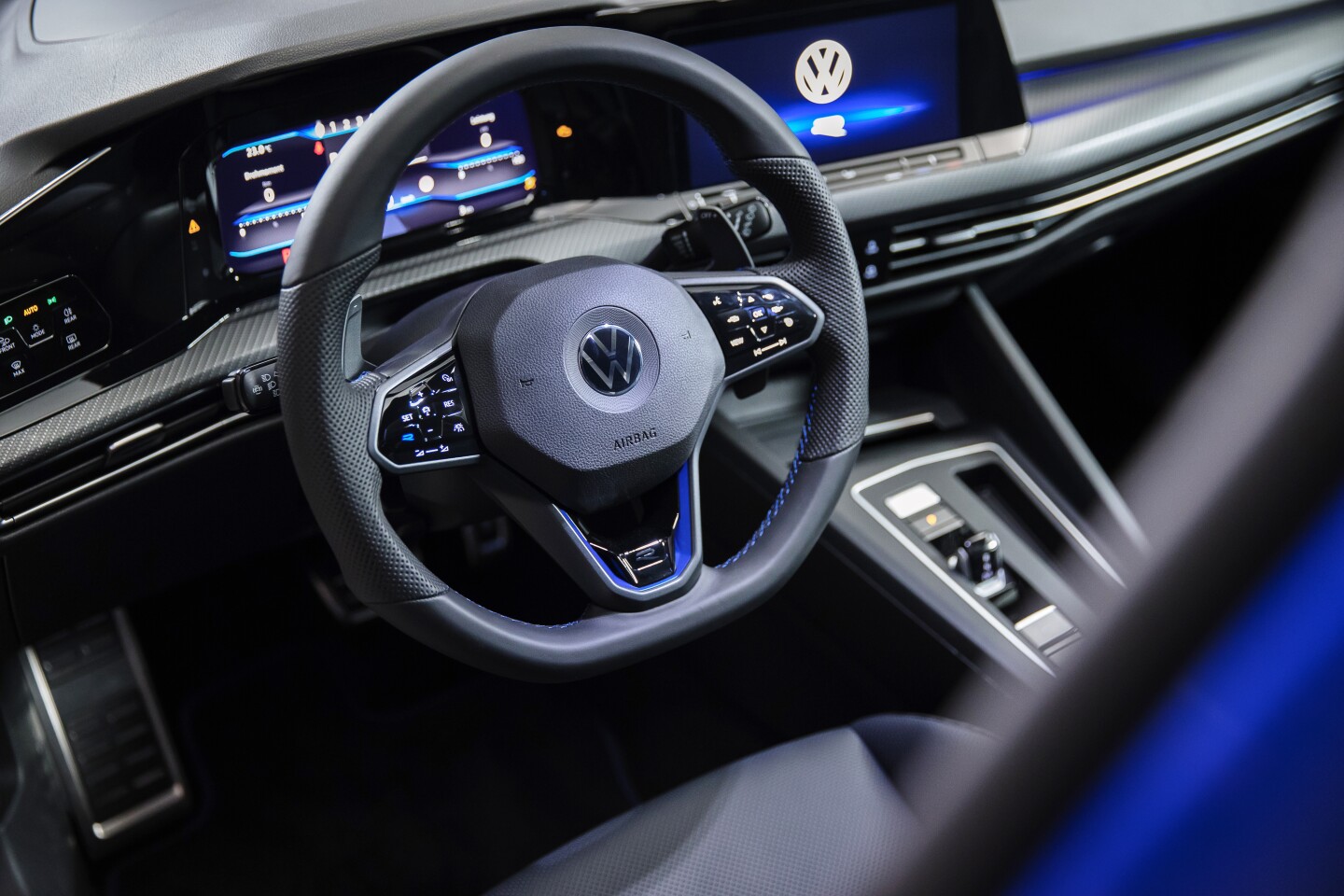 A look inside the Golf R 2022