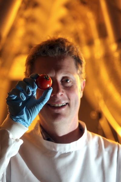 Dr. Ian Singleton in the ozone lab