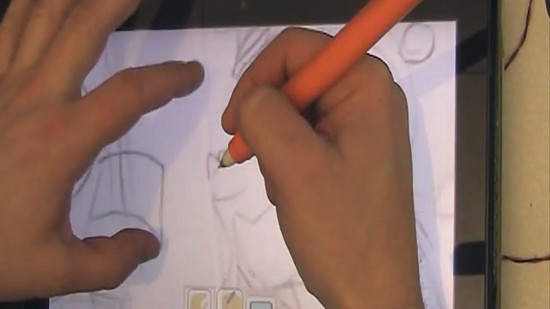 Grip sensors in the stylus let you simultaneously hold the pen near the screen, rest your palm on the screen and pinch/zoom with your other hand