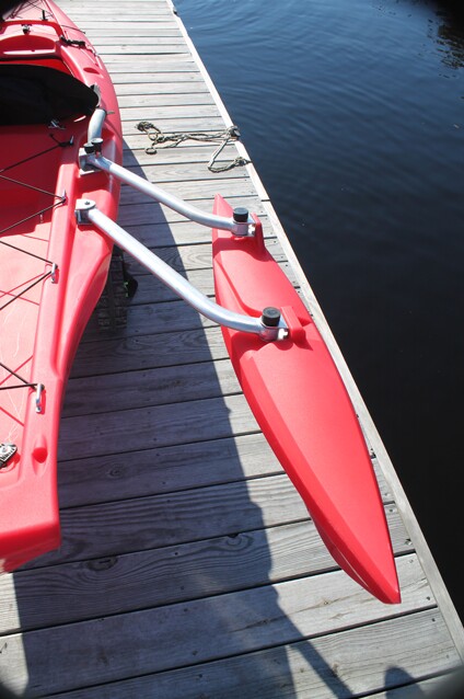 The outriggers can be adjusted via spring-mounted locking pins