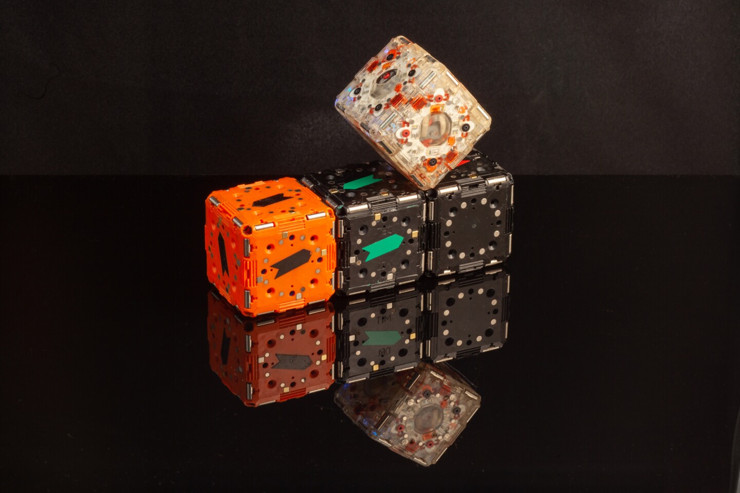 MIT's M-Blocks can roll down the line, end over end