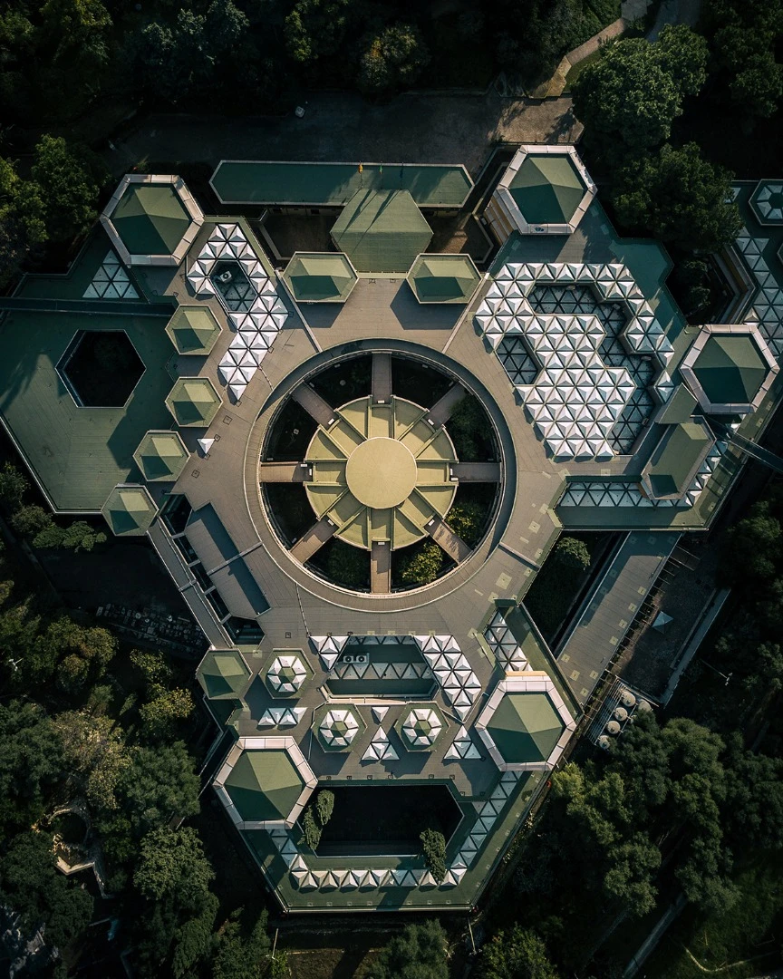 A project called Sicily From Above from London-based photographer Dimitar Karanikolov (Credit: Dimitar Karanikolov Behance CC BY-NC-ND 4.0)