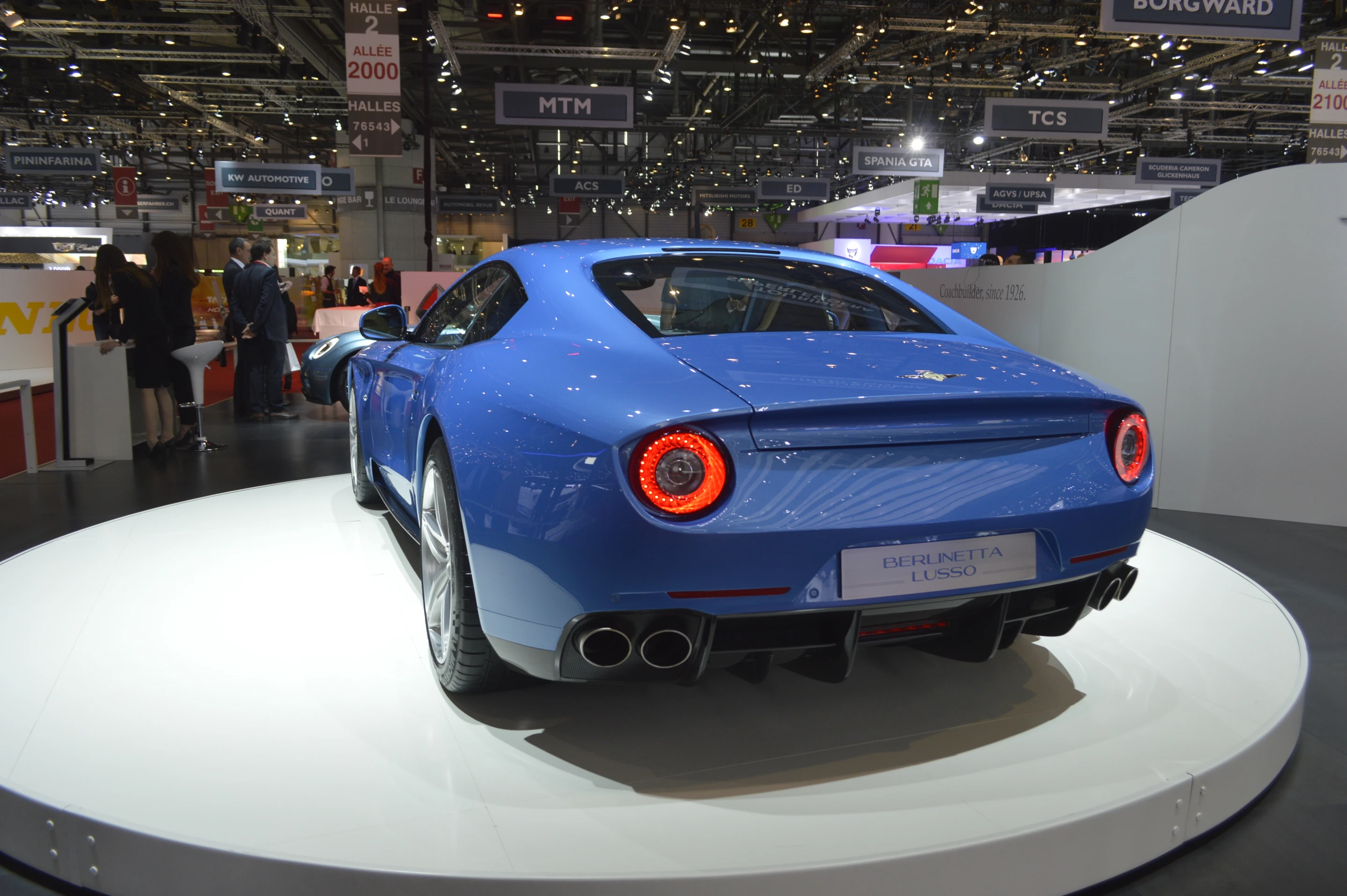 Classic round tail lights seem right at home on this modern interpretation (Photo: C.C. Weiss/Gizmag.com)