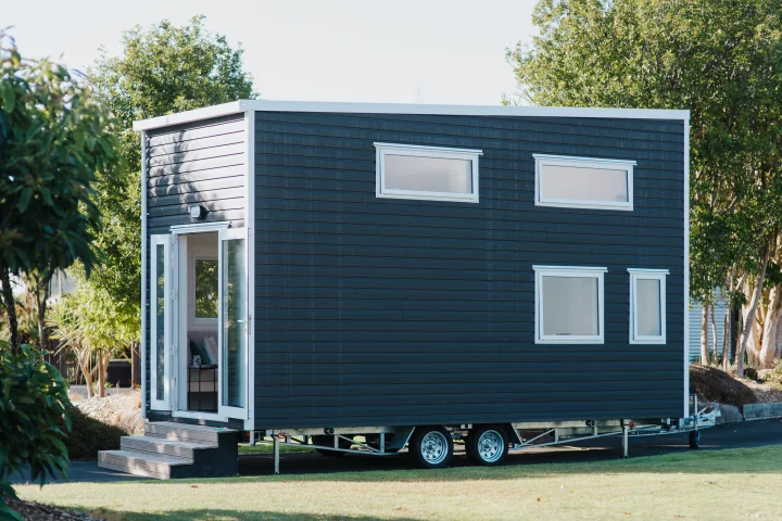 The Bitser Tiny House, by Build Tiny, measures a total length of 6 m (20 ft)