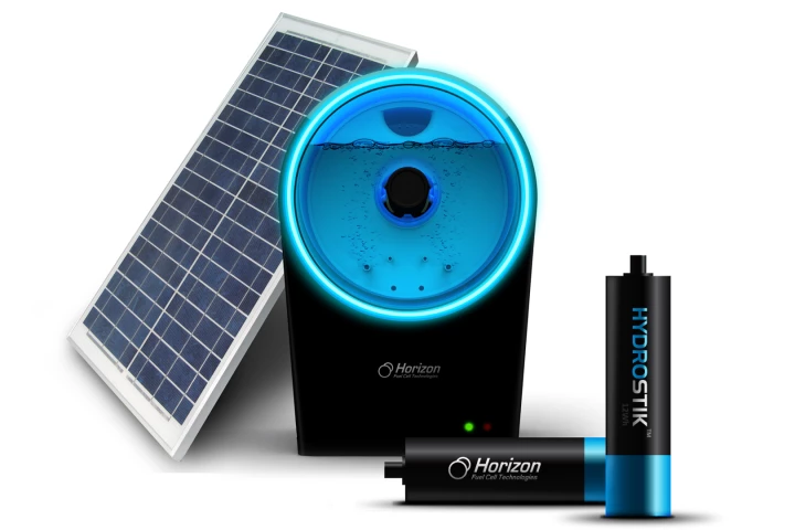 The Horizon Fuel Cell Technologies HYDROFILL and two Hydrostik cartridges