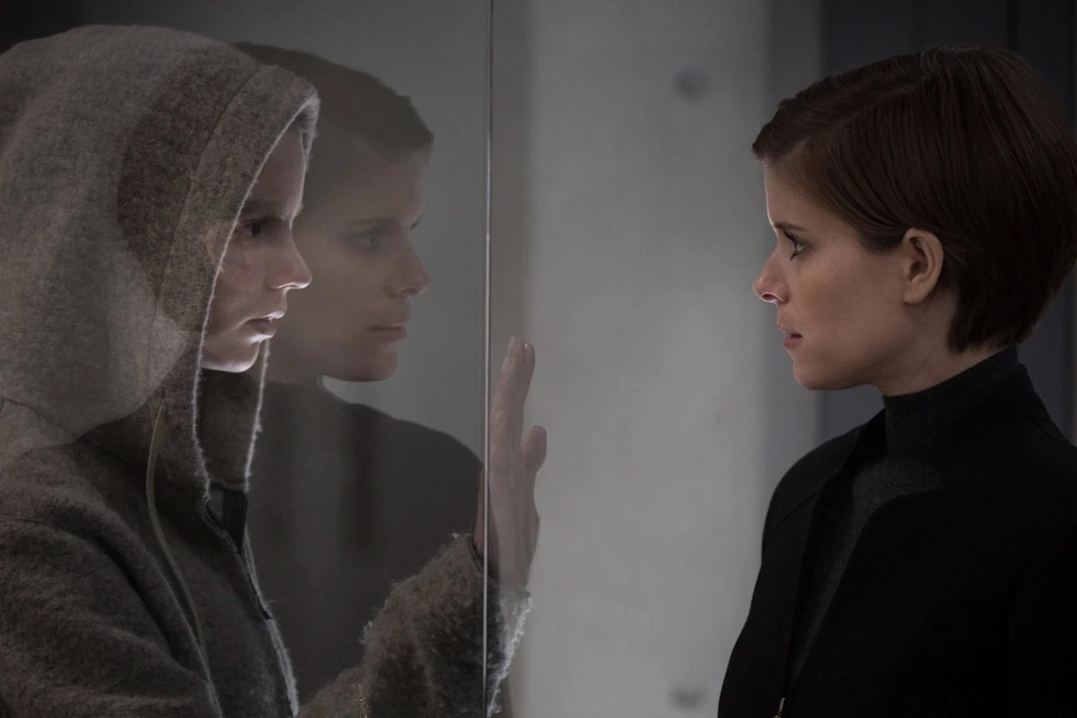 Anya Taylor-Joy and Kate Mara in Morgan (2016)