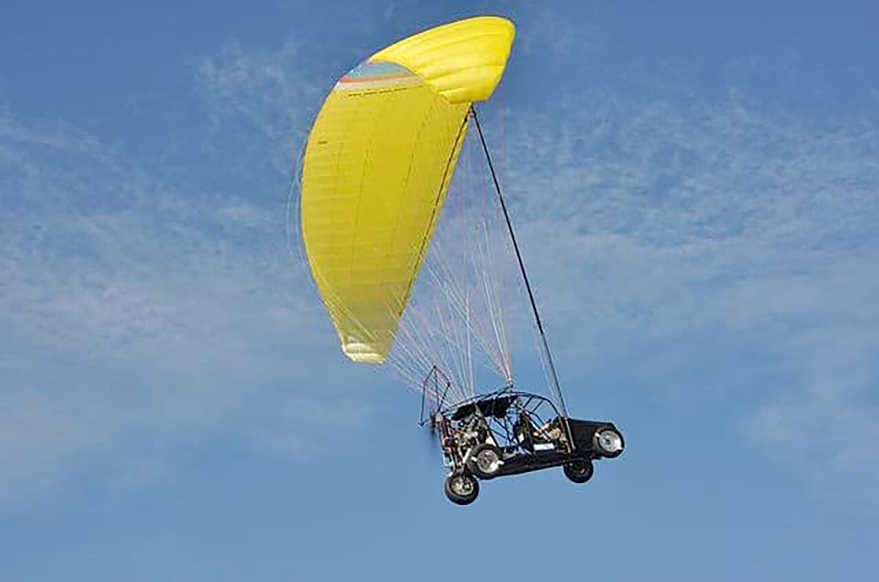 The Maverick: a simple, practical flying car design