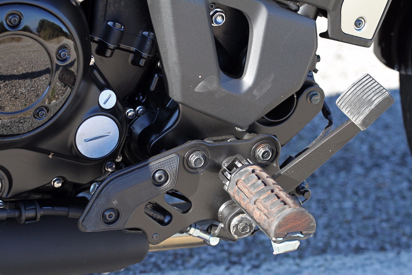 Review Kawasaki Vulcan S cruises affordably in style