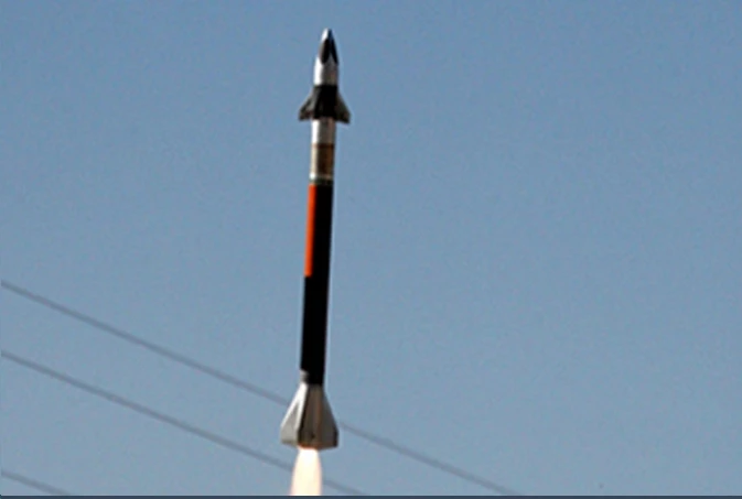 The Lockheed Martin Miniature Hit-to-Kill interceptor in powered flight (Photo: Lockheed Martin)